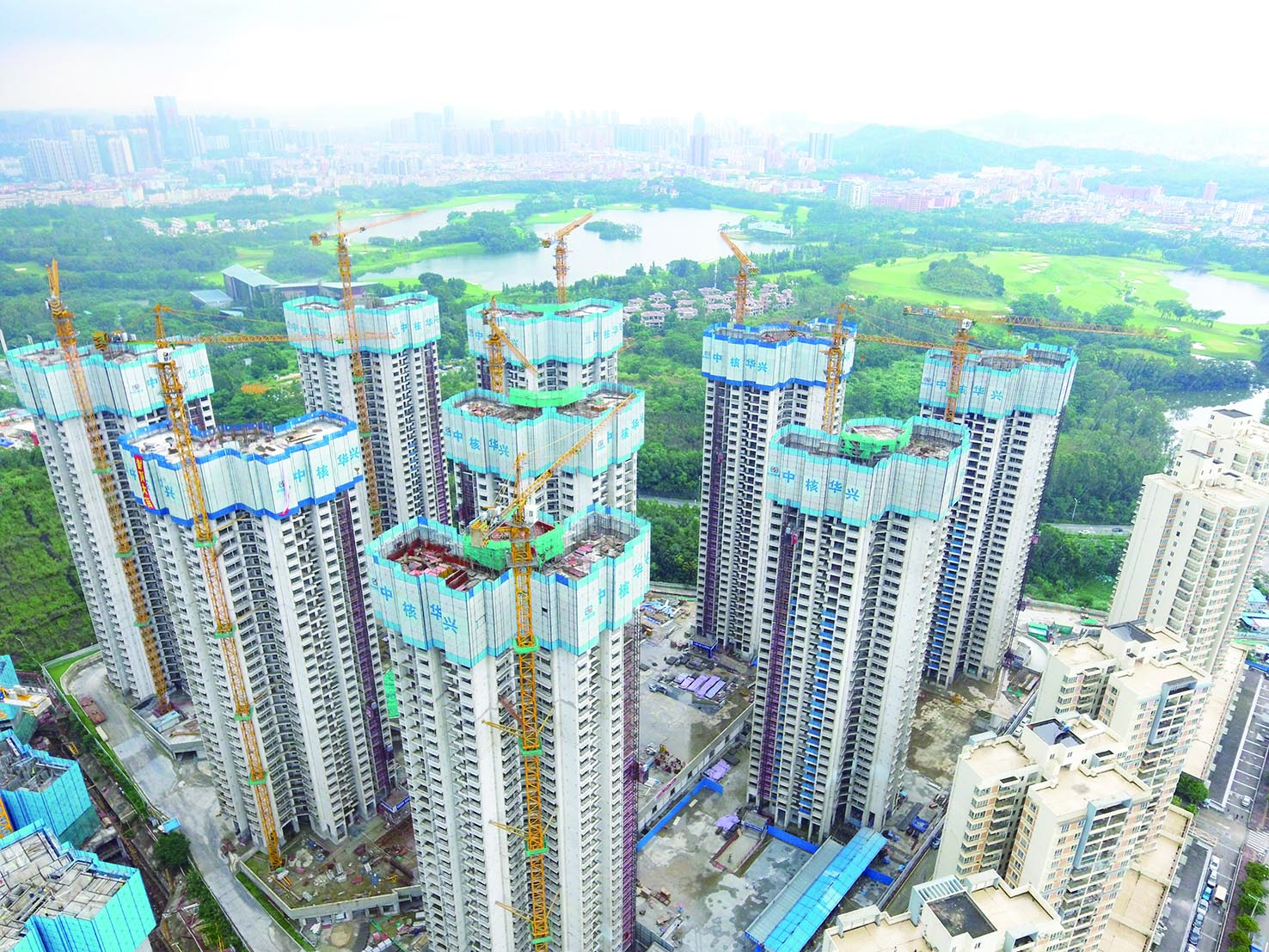 以工程总承包模式建设的深圳市龙岗区宝荷欣苑二期工程。.jpg
